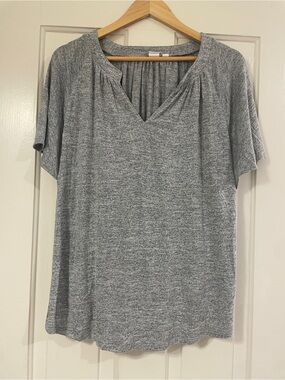 GAP Heather Gray Softspun Split V-Neck Pleated Short Sleeve Blouse Top -  XL